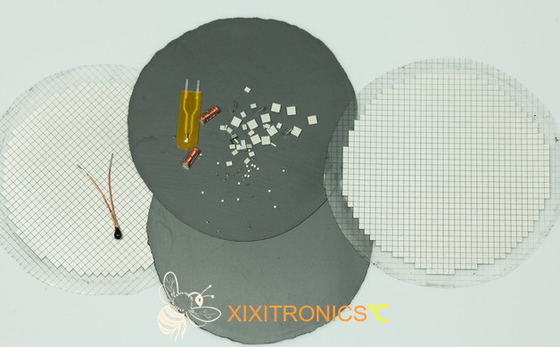 Thermistor-Chips der hohen Präzisions-NTC mit verschiedenen Parametern in den verschiedene Größen-bloßen Chips